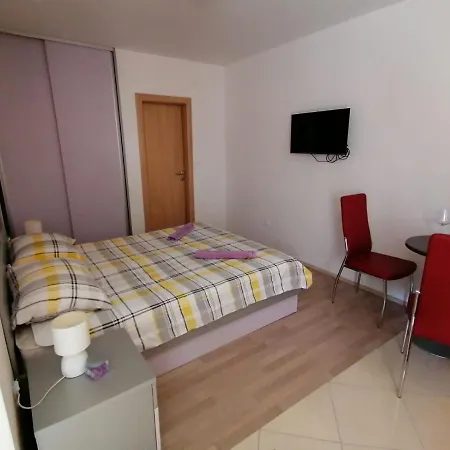 Gojak Apartamento Makarska