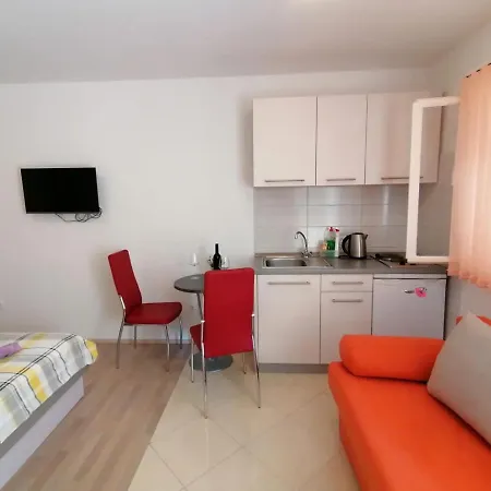 Gojak Apartamento Makarska